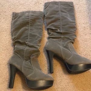 Heeled boots